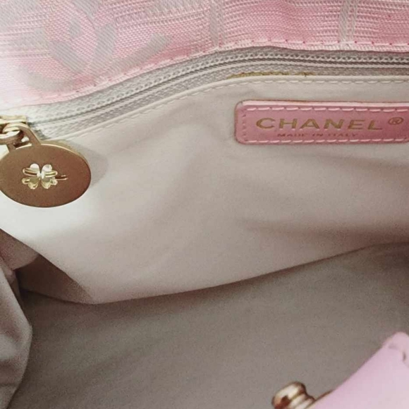 Chanel Bag - Picture 5 of 10
